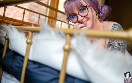 Mimi Flowers__MimiFlowersss Profile pic