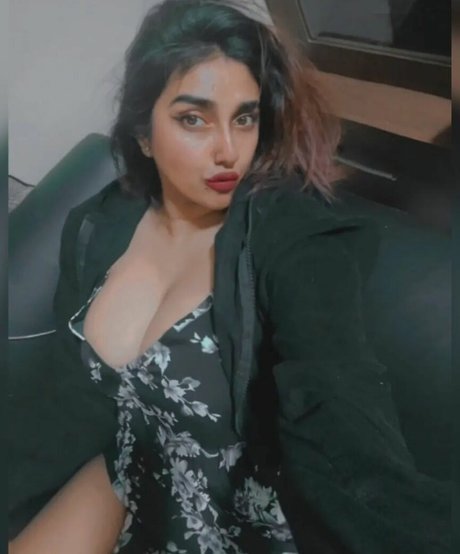 Nayoni Dutta free only fans