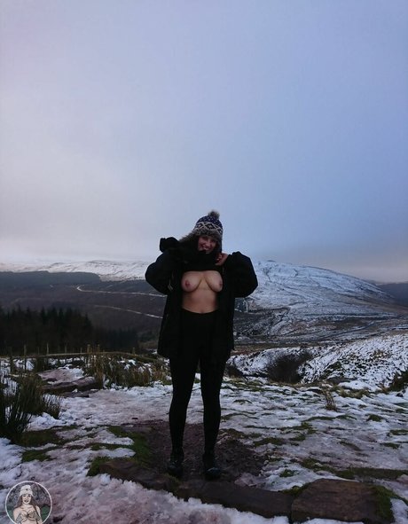 Hotgirlmeg naked leaked onlyfans