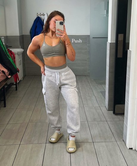 MIA GREEN only fans nudes