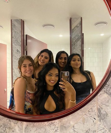 itsparvathik onlyfans x