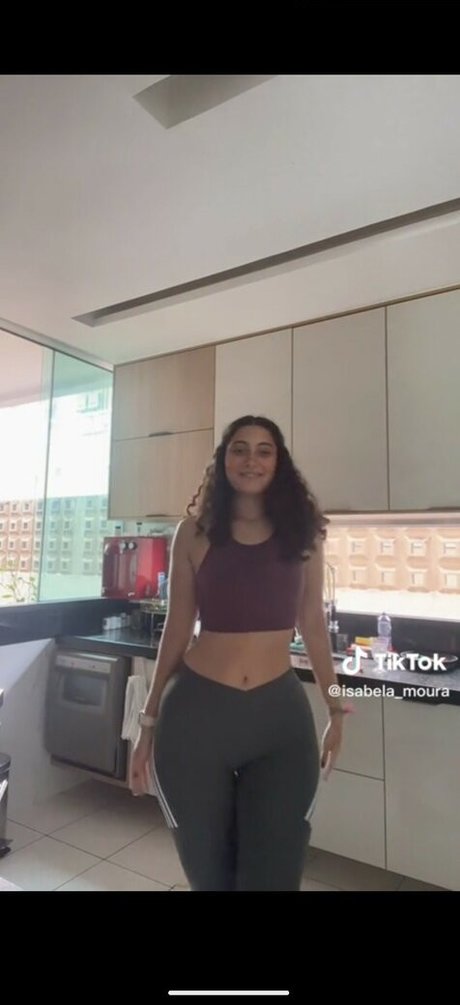 Isabela Moura onlyfans leams