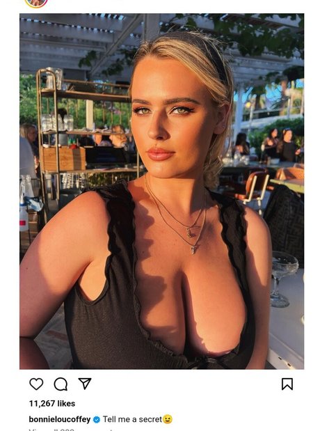 Bonnie Lou Coffey onlyfans model images