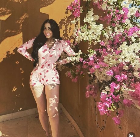 Elmaghraby n onlyfans lesk