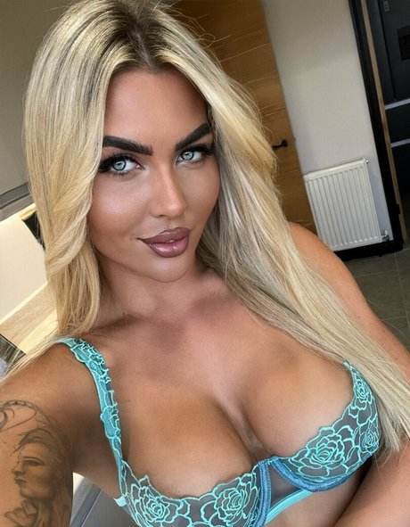 Daisy Dillon nudes only fans