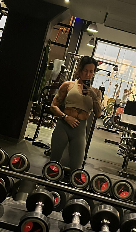 alpheratz only fans naked