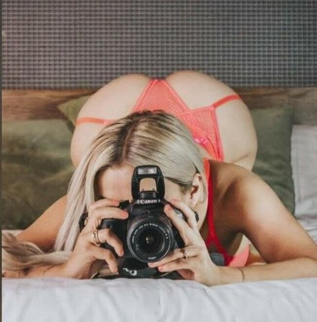 alemiarojas onlyfans lesk