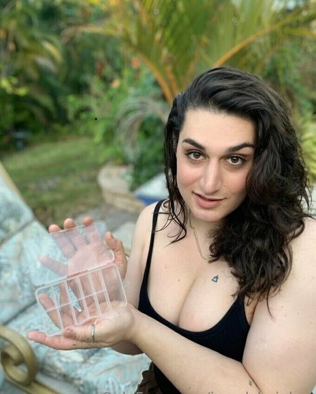 jewelsbyjules onlyfans strip