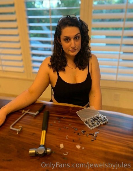 jewelsbyjules only fans leaked