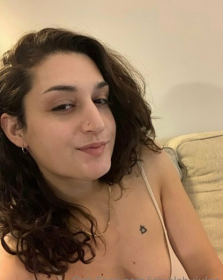 jewelsbyjules onlyfans porn leaks