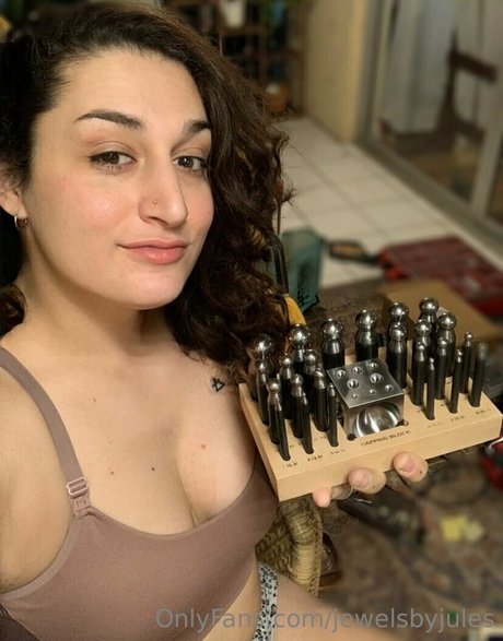 jewelsbyjules onlyfans leaks nudes