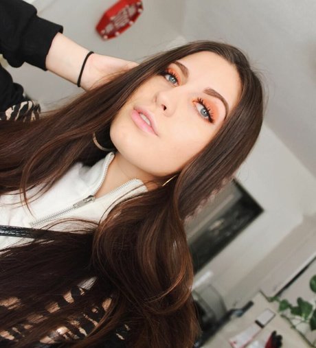 Ashley Jolly onlyfans joi