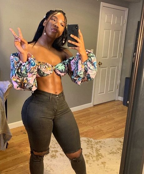 Edwina Wehjla onlyfans leaj