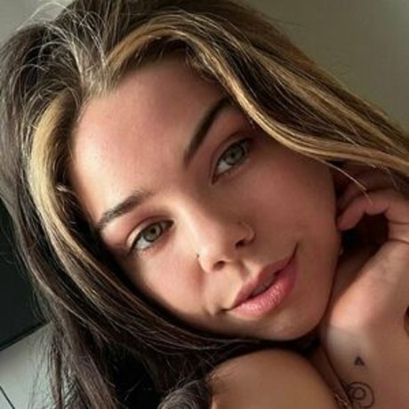 sevsmileyfree pics onlyfans