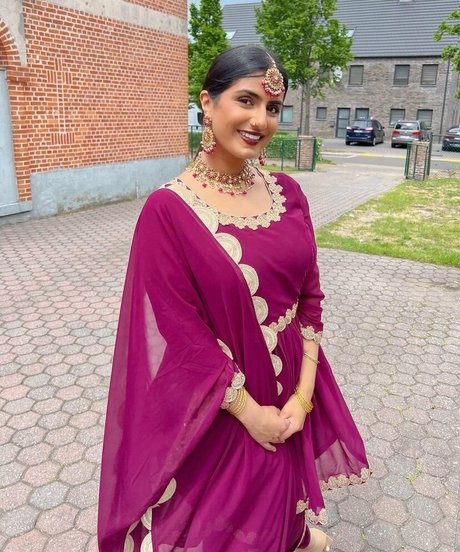 Tindy Kaur onlyfans porn leak