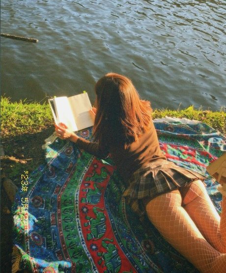 mellmoeller onlyfans nude photos