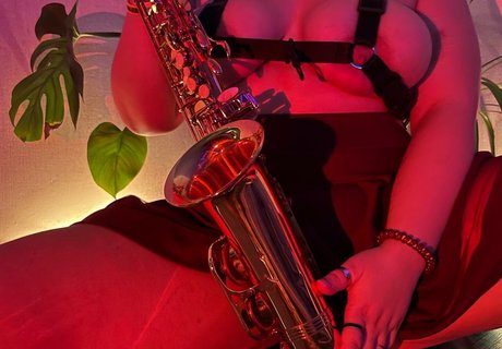 utkashnitke onlyfans model images