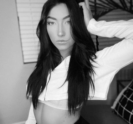 Taylor Kristine onlyfans striptease