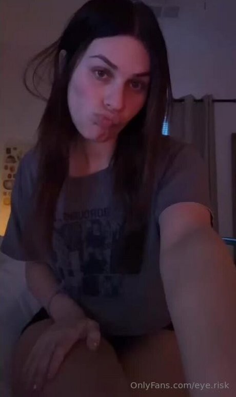 Eyeriskkk onlyfans nude leak