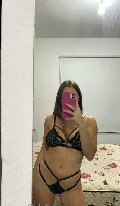 saracore onlyfans nude content