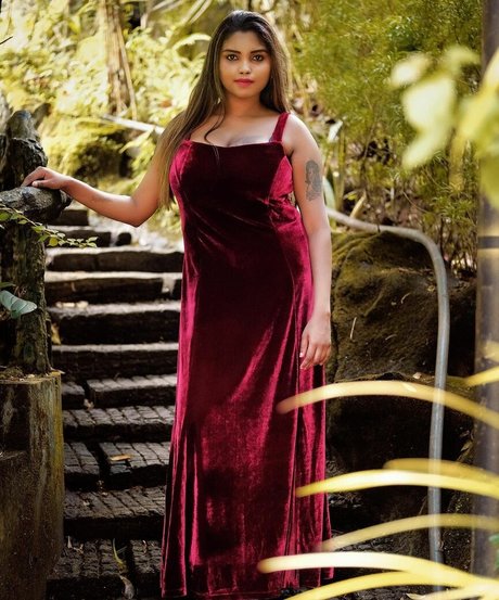 Elakkiya Rajendran onlyfans strip