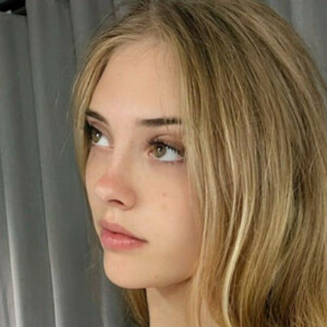 enya4u nude onlyfans pics