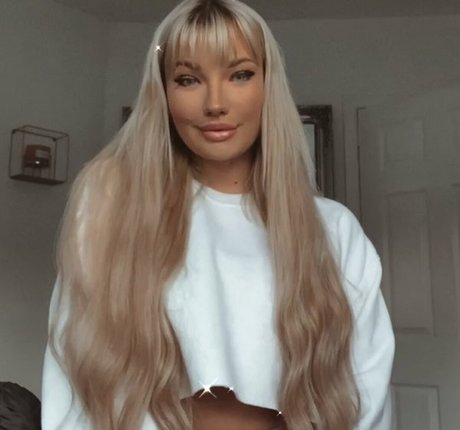 TheLittleBlondie onlyfans public photos