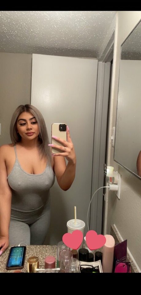 babesa25 only fans pics