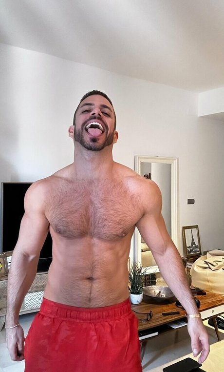 carlitosxfree only fans leak