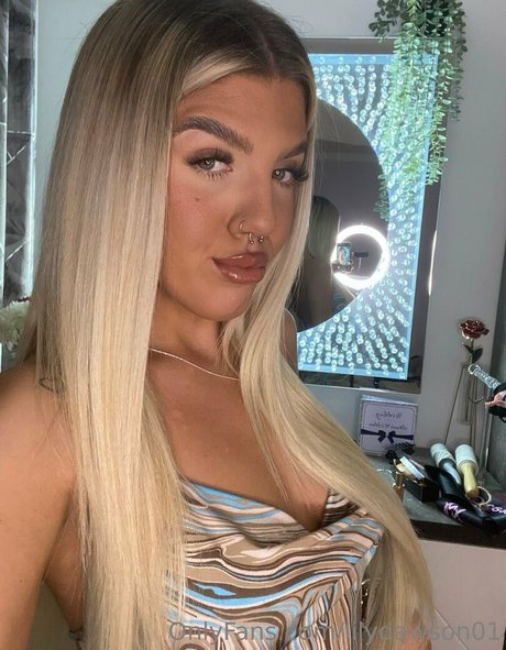 lilydawson01 nude onlyfans leaks