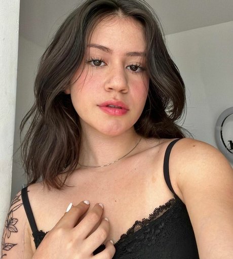 Maria ZB nude porn onlyfans