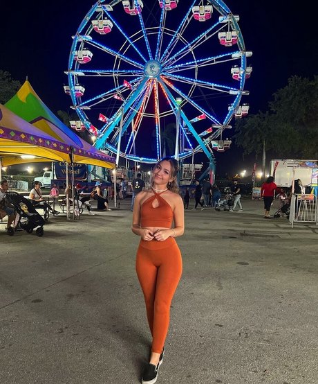 Leslie Machin onlyfans nude leaked