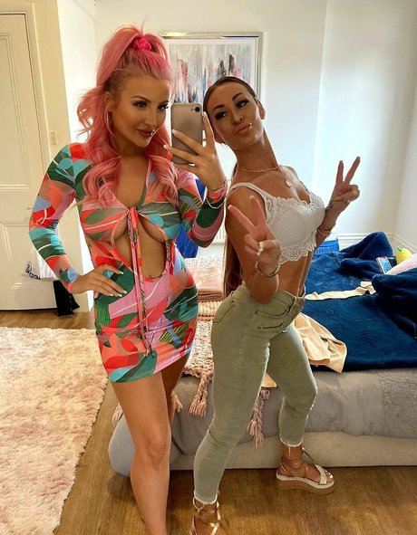 ladyamandarendall onlyfans fuck