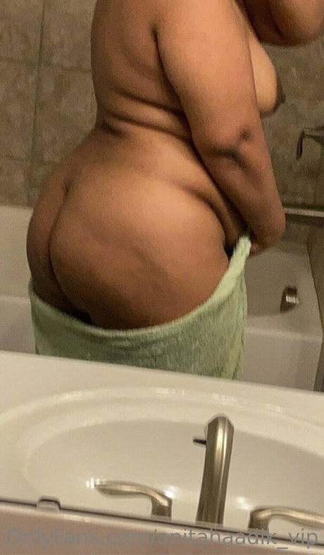 anitahaadik vip nude onlyfans pics