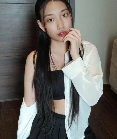 babystarbow only fans leaks