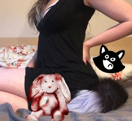 grungifungifree naked only fans