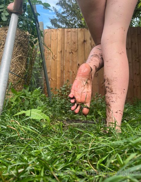 grungifungifree onlyfans nude content