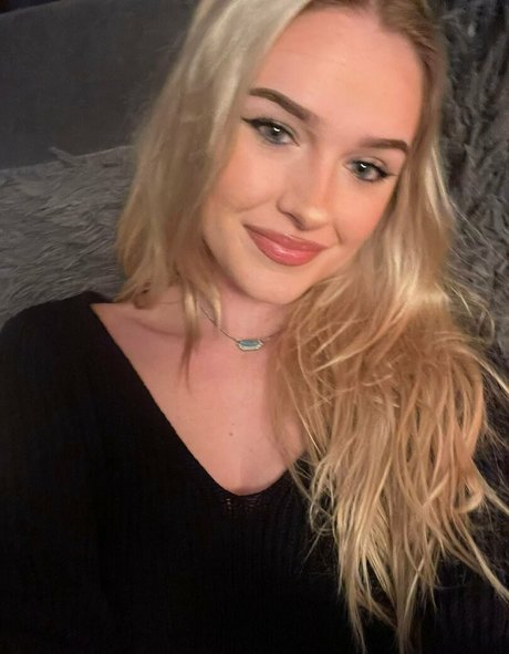 bloomingblake onlyfans leakd