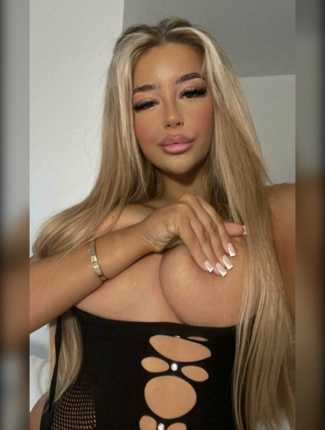 Ela Charlotte new onlyfans