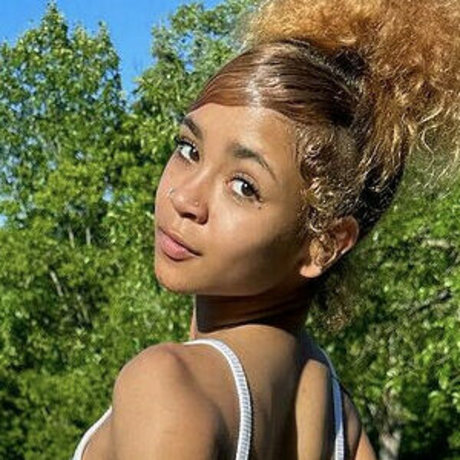 Miixeddoll only fans leaks