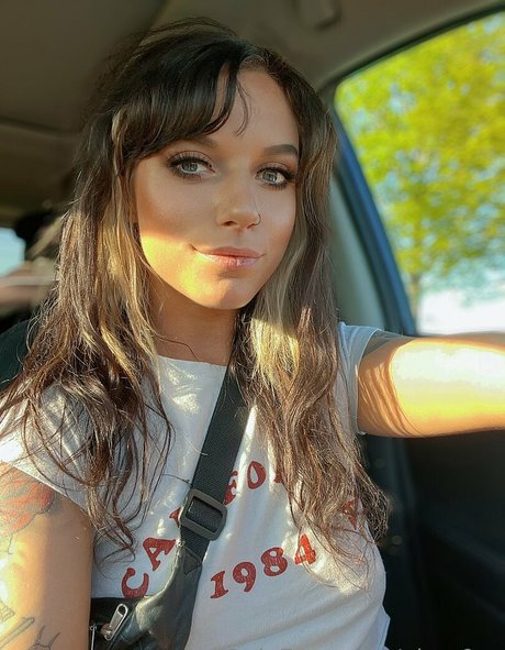 Ela Rose ass onlyfans