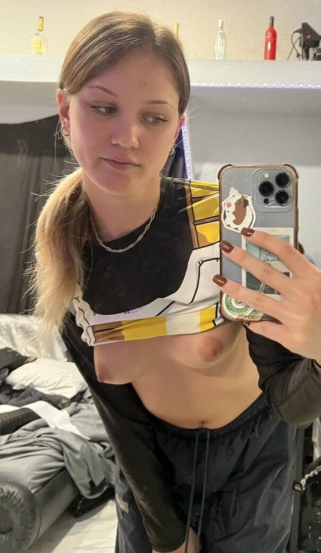 Snowbunbai onlyfans nudes porn