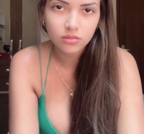 Larinha onlyfans leak