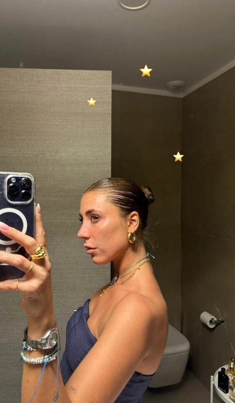 mynameisfrancescabiella onlyfans model photos