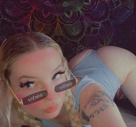 Jeneveve Brown nude onlyfans