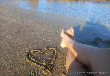 nikitafeistyfeet nude onlyfans leak