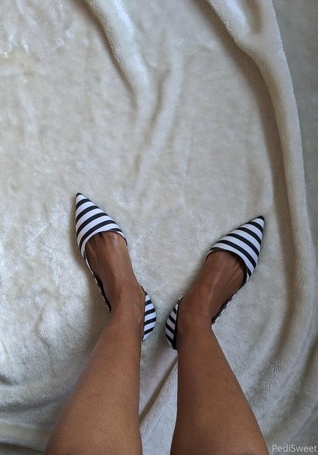 pedi sweet onlyfans topless