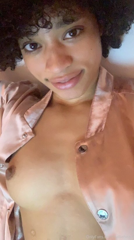 Princess Hallie onlyfans leak sex