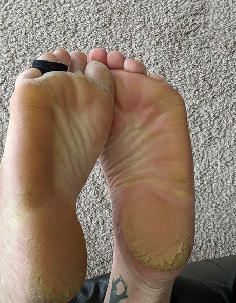 flirtyf33t94 naked only fans