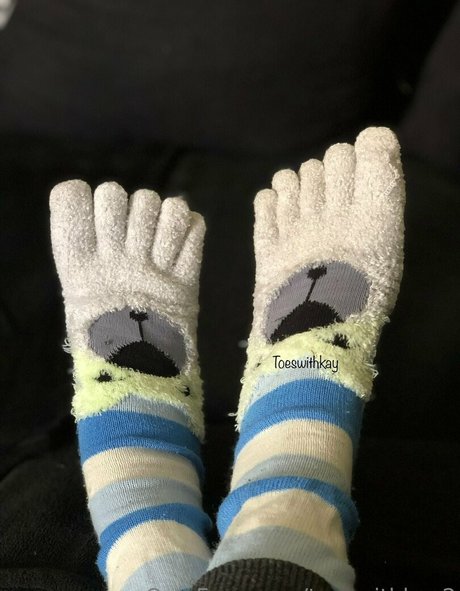 toeswithkay2 onlyfans nude leaks